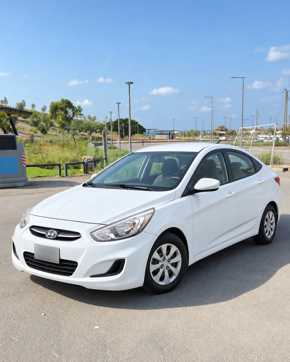 יונדאי i25 2016, מבט מלפנים משמאל